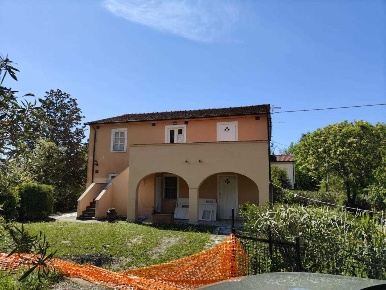 Foto Appartamento a Castelnuovo Magra Colombiera Molicciara di 108 m²