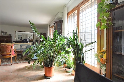 Foto Villa singola in Via Giorgione, Noventa Vicentina Centro di 396 m²