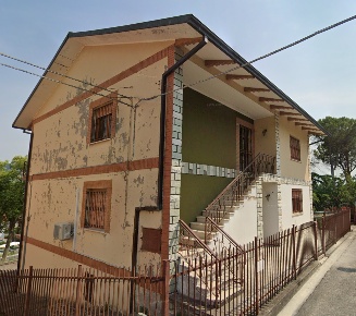 Foto Villa singola in Piazza Capelli 34, Novafeltria Secchiano di 325 m²