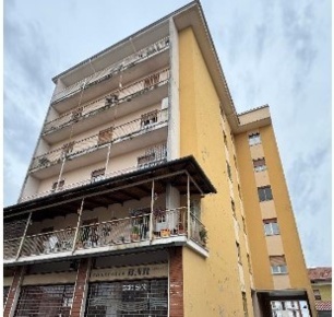 Foto Appartamento in Via Milano 332, Vigliano Biellese di 97 m² all'asta