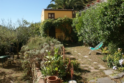 Foto Villa unifamiliare a Luni Casano Dogana Isola di 137 m² con 8 locali