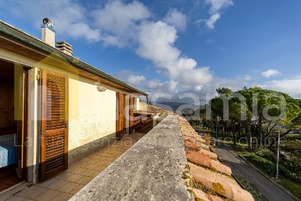 Foto Appartamento in Via Giuseppe Mazzini, Manciano Centro di 131 m²