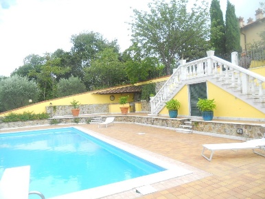 Foto Villa unifamiliare in Via Palvotrisia 92, Castelnuovo Magra di 530 m²