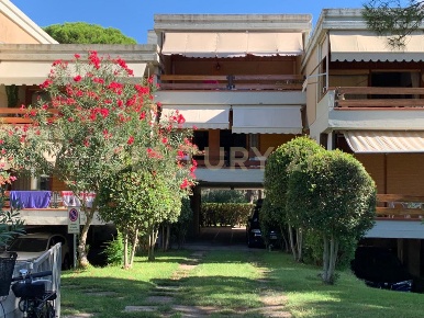 Foto Appartamento a Castiglione della Pescaia Castiglione Paese di 94 m²