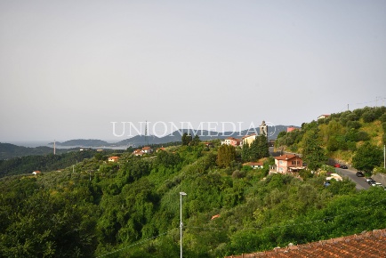 Foto Appartamento in Via Matteotti 8, Vezzano Ligure Centro di 110 m²
