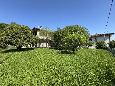 Foto Villa singola in Via San Nazario Sauro 62, Trissino Centro di 377 m²