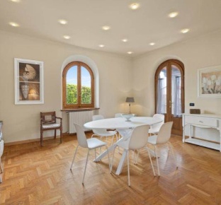 Foto Appartamento a Forte dei Marmi in vendita