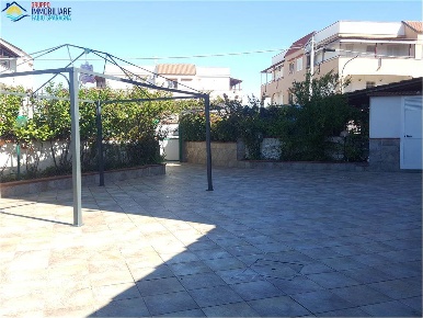 Foto Appartamento in viale Sicilia, Cellole Baia Domizia di 74 m²