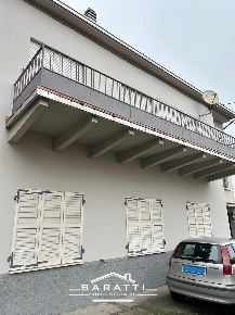 Foto Appartamento a Luzzara Centro di 100 m² con 3 locali in vendita