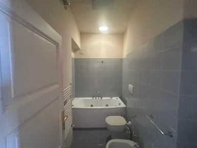 Foto Appartamento a Siena Ovile - San Francesco di 121 m² con 5 locali
