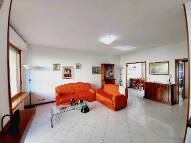 Foto Villa a schiera a Rufina Centro di 120 m² con 5 locali in vendita