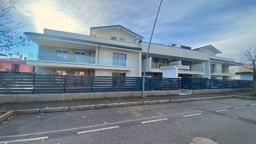 Foto Appartamento in VIA CARLO ALBERTO DALLA CHIESA PT, Calusco d'Adda