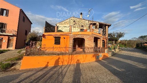 Foto Appartamento a Città della Pieve Moiano di 125 m² con 2 locali
