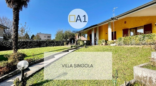 Foto Villa unifamiliare in SILVIO PELLICO, Lazzate di 135 m² con 4 locali