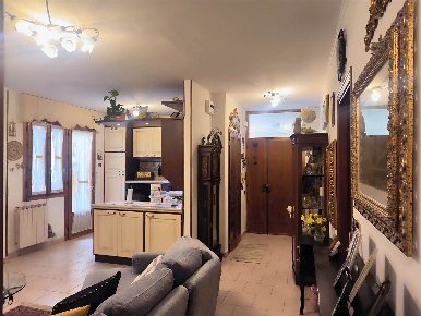 Foto Appartamento in VIA CASTALDI, San Gimignano in vendita