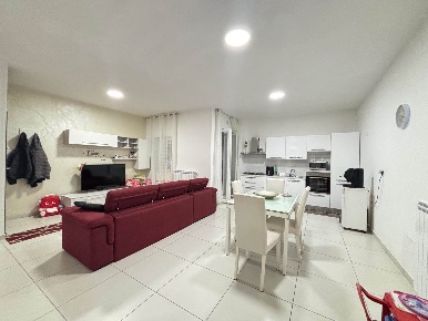 Foto Appartamento in Via Curtatone 9, Bellizzi Centro di 75 m² con 2 locali