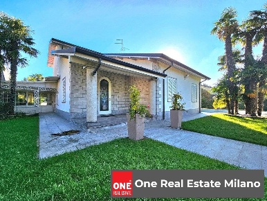 Foto Villa unifamiliare a Settala Caleppio di 336 m² con 5 locali