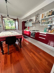 Foto Villa bifamiliare a Gonzaga Centro di 260 m² con 9 locali in vendita