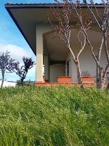 Foto Villa unifamiliare a Roccastrada Ribolla di 320 m² con 12 locali