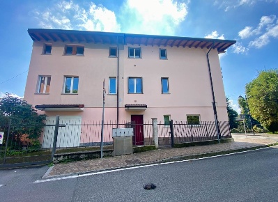 Foto Villa unifamiliare in VIA ROMA 193, Calusco d'Adda di 192 m²
