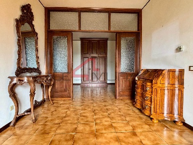 Foto Appartamento a Nogara Centro di 200 m² con 6 locali in vendita