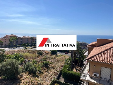 Foto Appartamento a Aci Castello Centro di 110 m² con 3 locali in vendita