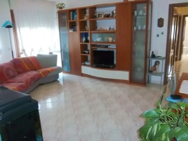 Foto Appartamento a Bolano di 85 m² con 4 locali in vendita
