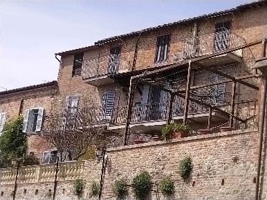 Foto Appartamento a Città della Pieve Centro di 90 m² con 6 locali