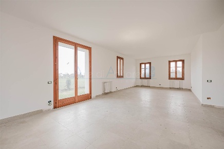 Foto Villa unifamiliare in VIA DON MINZONI 11, Stra Centro di 262 m²