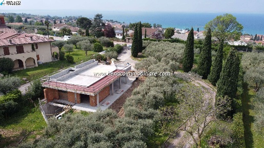 Foto Villa unifamiliare in via Costabella, Bardolino in vendita