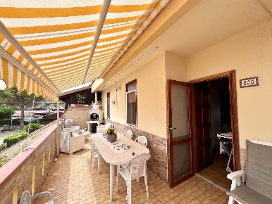 Foto Appartamento in via Val Di Noto, Campofelice di Roccella in vendita