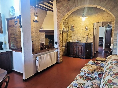 Foto Appartamento in piazza del duomo 1, San Gimignano in vendita
