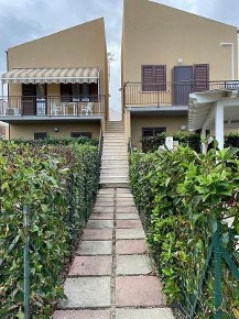 Foto Villa unifamiliare in Via delle Tribune targa Florio 7, di 75 m²