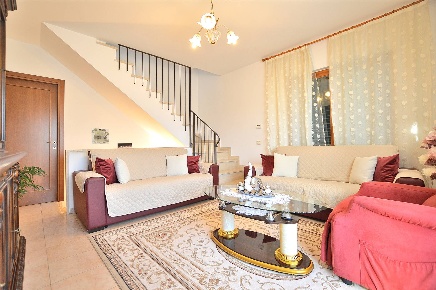 Foto Appartamento in Via Puccini, Monteroni d'Arbia Centro di 74 m²