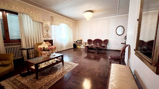 Foto Villa unifamiliare in Via machiavelli, Massa e Cozzile di 395 m²