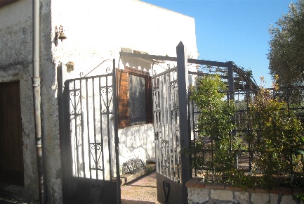 Foto Appartamento in Borgata Canicassè  snc, Caltanissetta di 60 m²