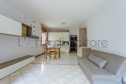 Foto Villa bifamiliare a Due Carrare Centro di 120 m² con 6 locali
