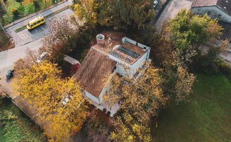 Foto Villa unifamiliare a Cavezzo Centro di 566 m² con 13 locali in vendita
