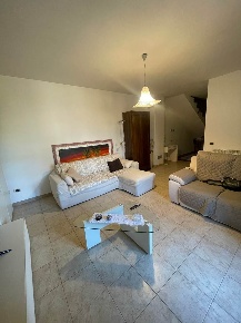 Foto Villa a schiera a Gavorrano di 94 m² con 5 locali in vendita