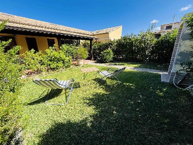 Foto Villa unifamiliare a Campofelice di Roccella di 47 m² con 3 locali