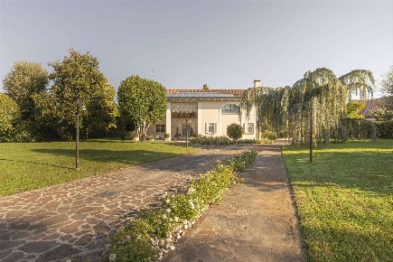 Foto Villa unifamiliare in via don giovanni bosco 15, Borgoricco di 365 m²