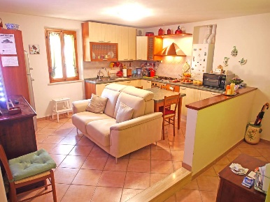 Foto Appartamento a Castelnuovo Berardenga Centro di 85 m² con 3 locali