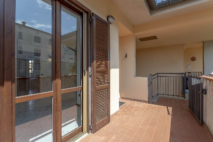 Foto Appartamento in via Oberdrauburg, Signa di 77 m² con 3 locali