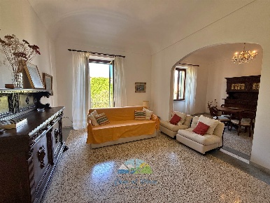 Foto Appartamento a La Maddalena di 155 m² con 6 locali in vendita