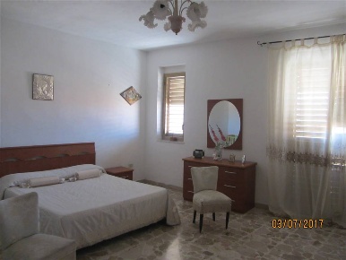 Foto Appartamento in VIA GRAMSCI, Naro di 80 m² con 4 locali in vendita