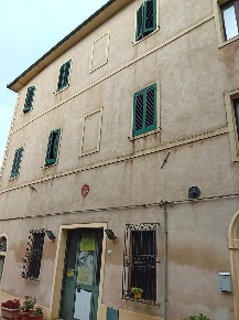 Foto Appartamento a Roccastrada di 110 m² con 7 locali in vendita