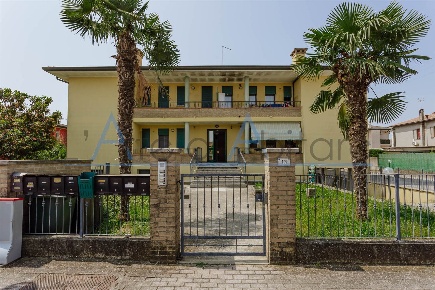 Foto Appartamento a Brugine Campagnola di 75 m² con 3 locali in vendita