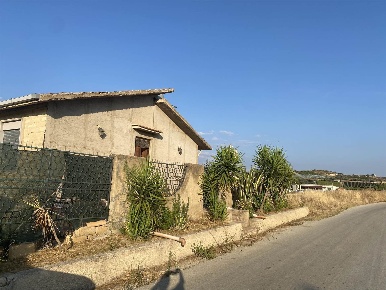 Foto Villa unifamiliare a Naro di 100 m² con 6 locali in vendita