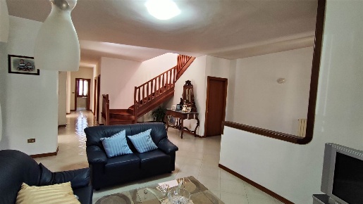 Foto Villa unifamiliare in VIA F.SCANDONE 5, Montella di 470 m² in vendita