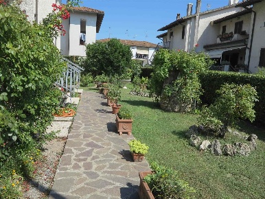 Foto Appartamento a Roccastrada Ribolla di 110 m² con 5 locali in vendita